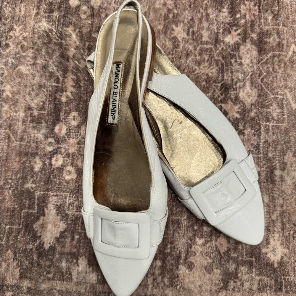 Manolo Blahnik White Pointed Leather Slingback Flats with Buckle Detail